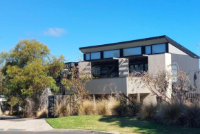 Luxe Townhouse - WiFi included
